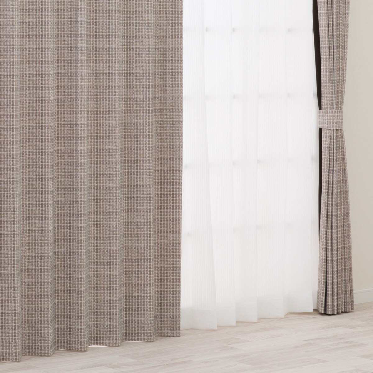 遮光1級カーテン(RD132 ベージュ)