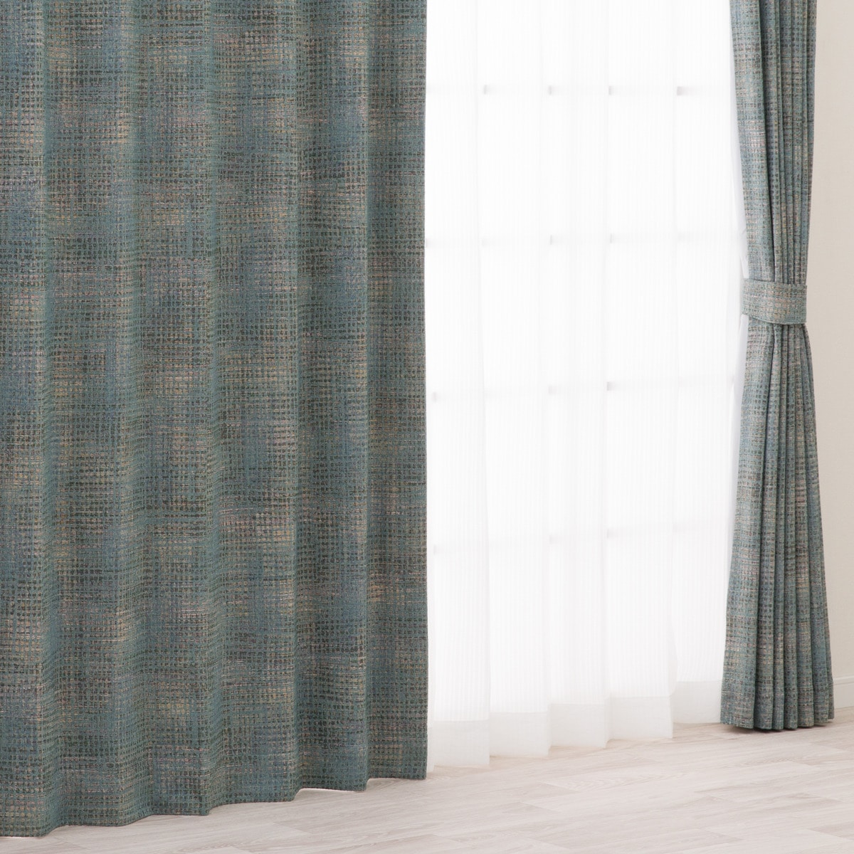 裏地付き遮光1級・遮熱ジャカードカーテン(PK240 グリーン)