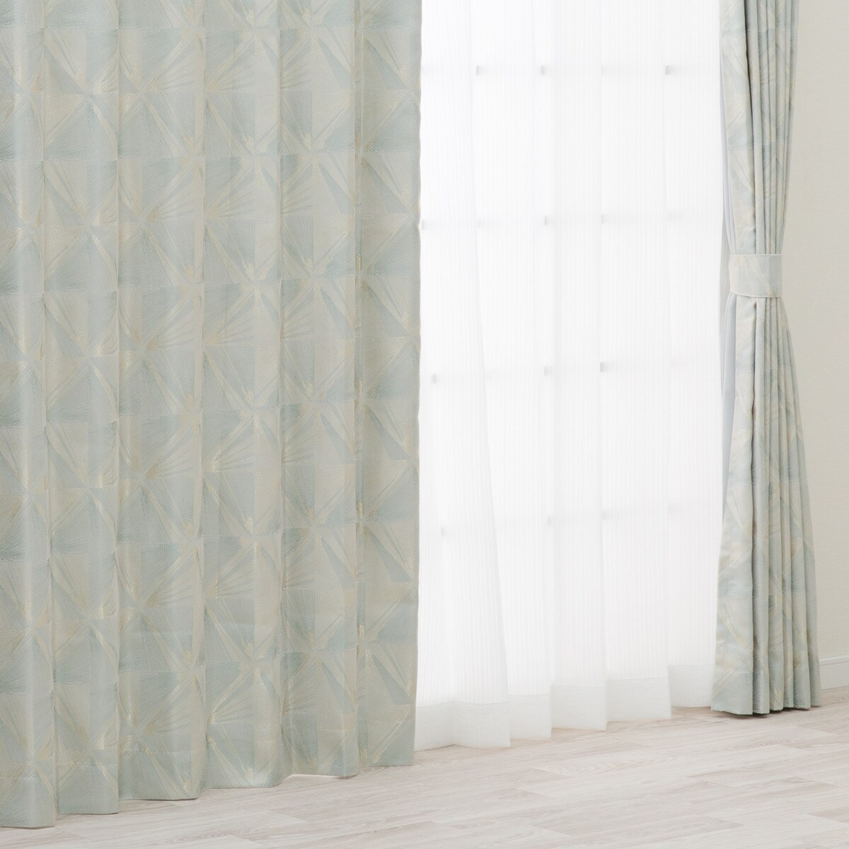 裏地付き遮光2級・遮熱ジャカードカーテン(PK264 ベージュ)