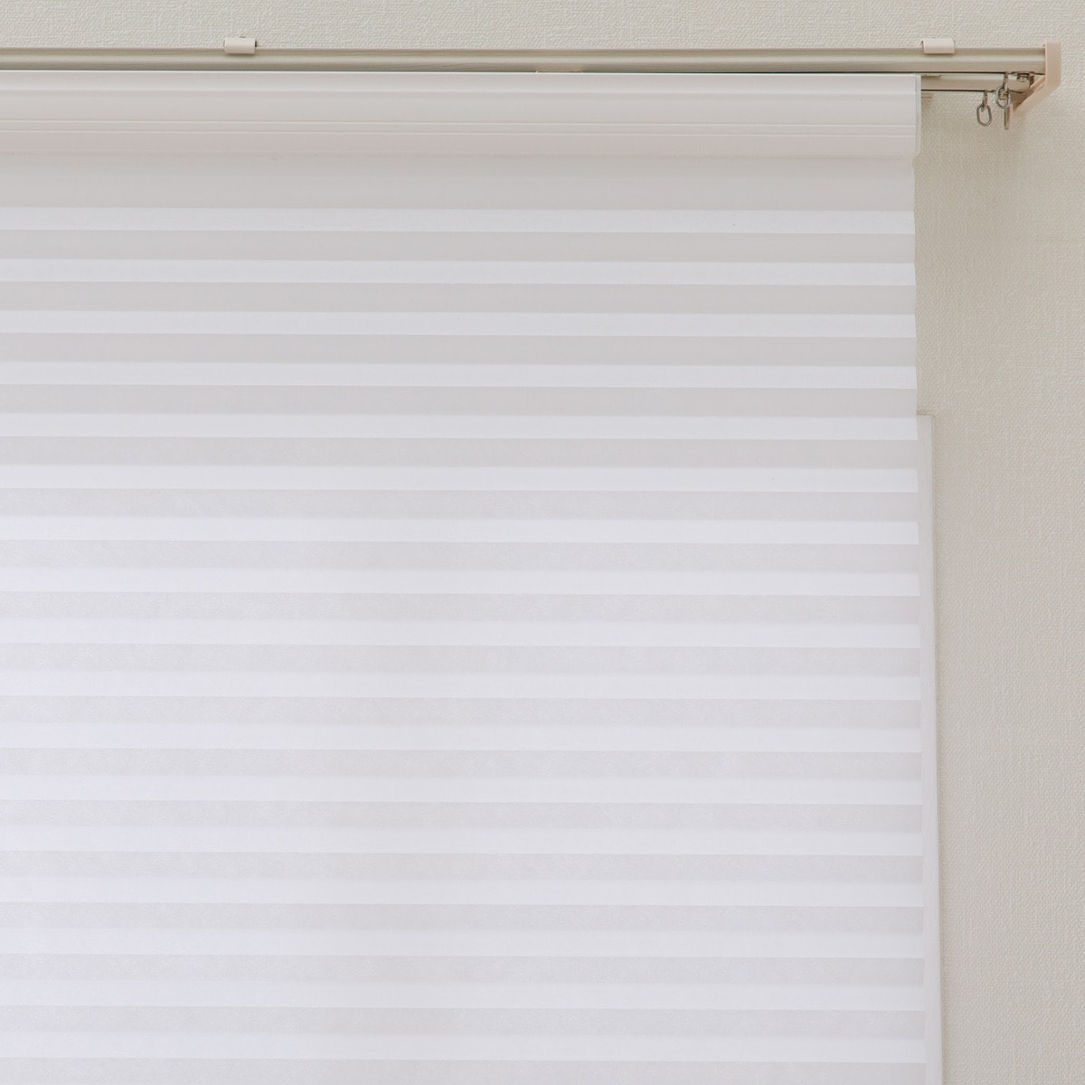 断熱 ハニカム構造のシェード(PE2 ホワイト)