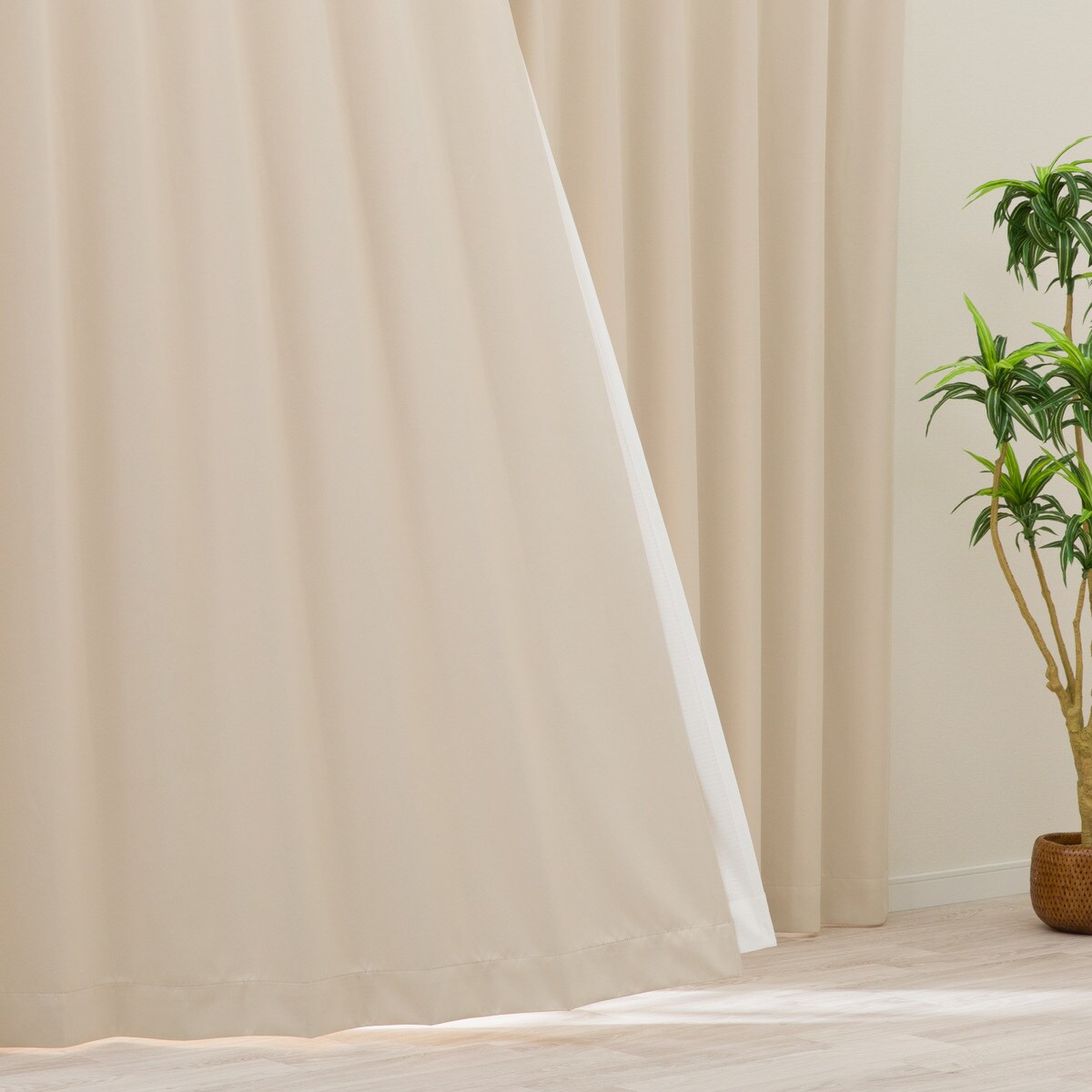 ニトリの【防炎セット】4枚セットカーテン　遮光2級・遮熱・保温・昼遮像・UVカット (BE-04)【メーカー直送・】(カーテン・レース)