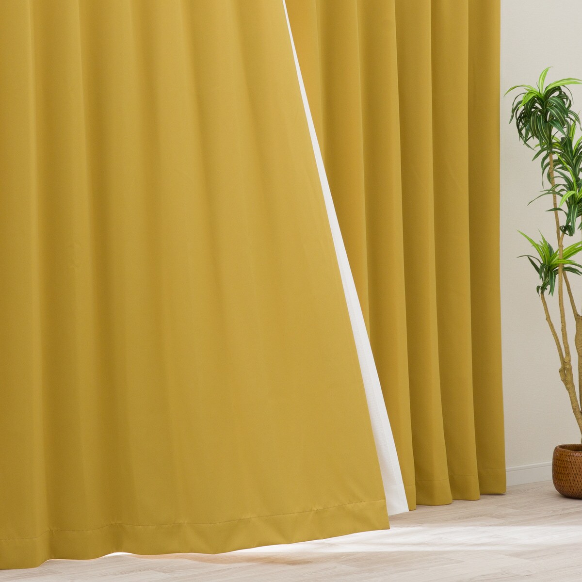 ニトリの【防炎セット】4枚セットカーテン　遮光1級・遮熱・保温・昼遮像・UVカット (MYE-18)【メーカー直送・】(カーテン・レース)