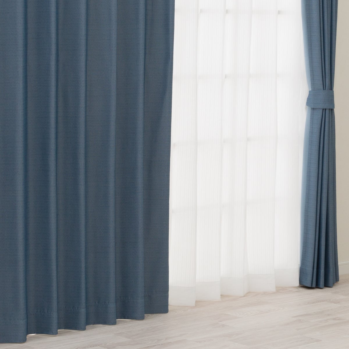 ニトリの遮光2級・遮熱カーテン(RD210 ブルー)(カーテン・レース)