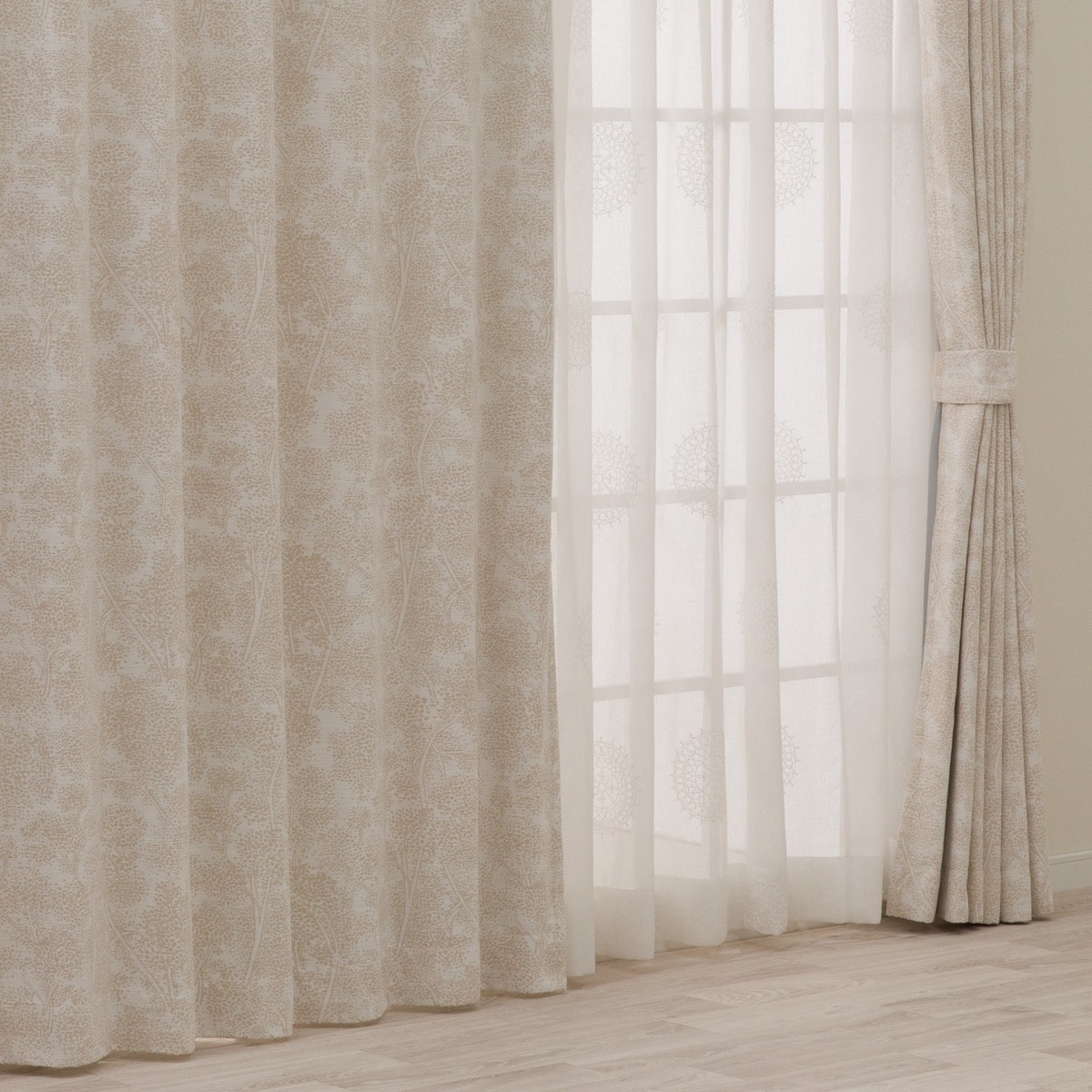 ニトリの裏地付き遮光2級・遮熱ジャカードカーテン(PK274 ベージュ)(カーテン・レース)