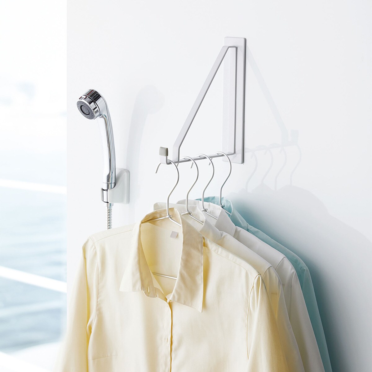 マグネットバスルーム物干しハンガー(ホワイト)