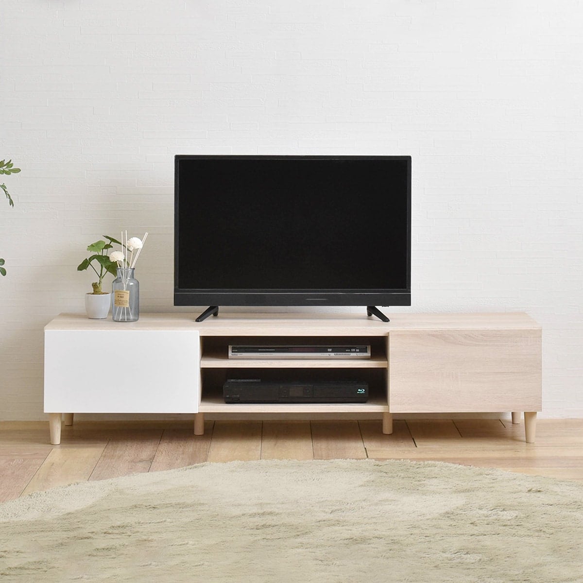 ニトリのフラットなフォルムのテレビ台(ローボード幅148cm アイボリー)  【・メーカー直送品】 【1年保証】 【期間限定価格：1/1〜2/2まで】(テレビ台)