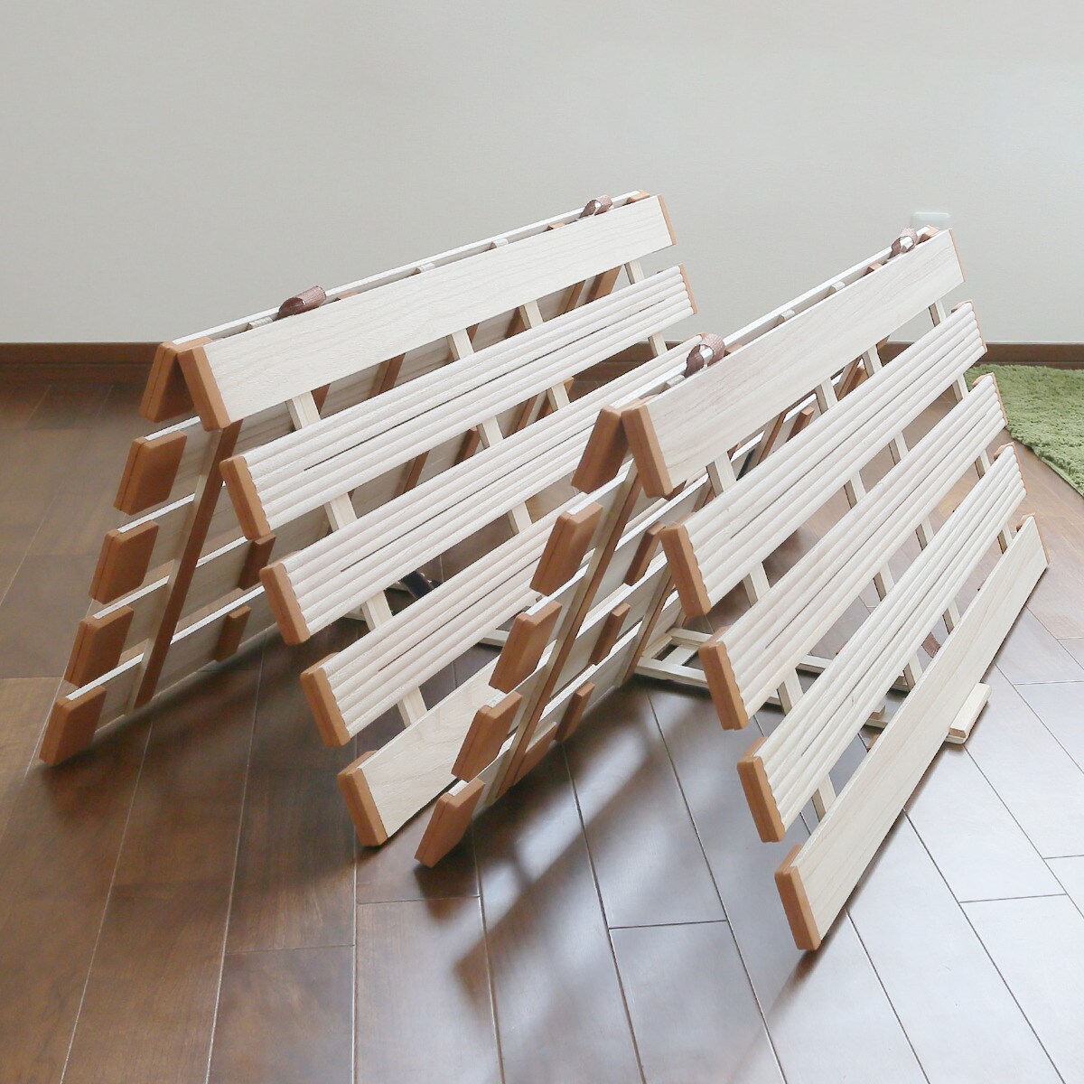 軽量4つ折りすのこベッド スリット加工 桐 【玄関先迄納品】 ニトリ