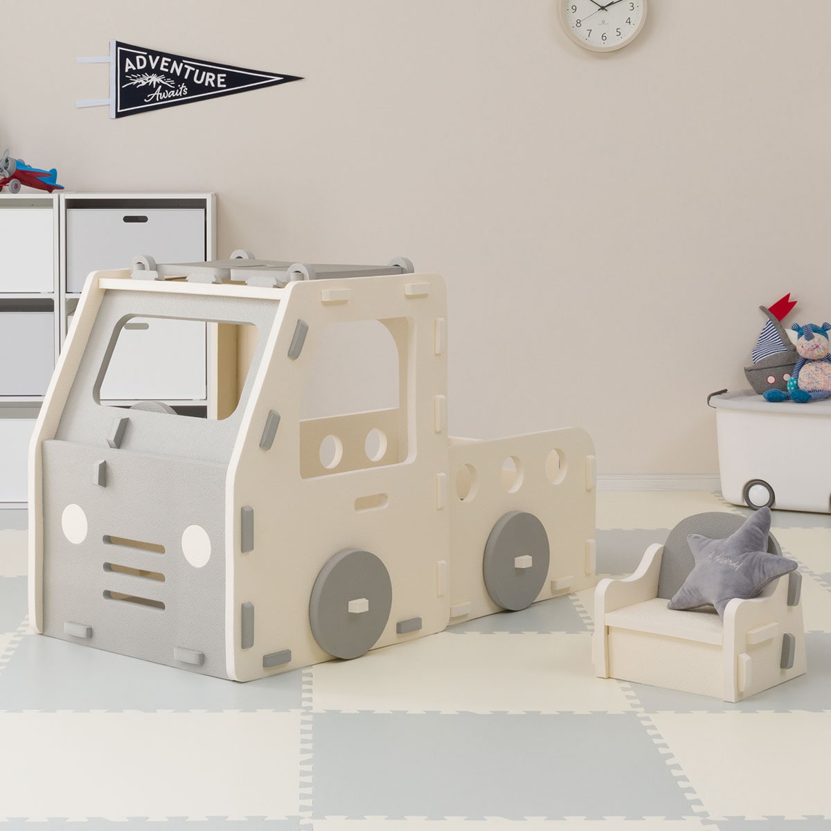 やわらか素材 ふわふわ キッズトラック 抗菌付き(グレー) ニトリ 【玄関先迄納品】 【1年保証】 〔合計金額11000円以上送料無料対象商品〕のサムネイル