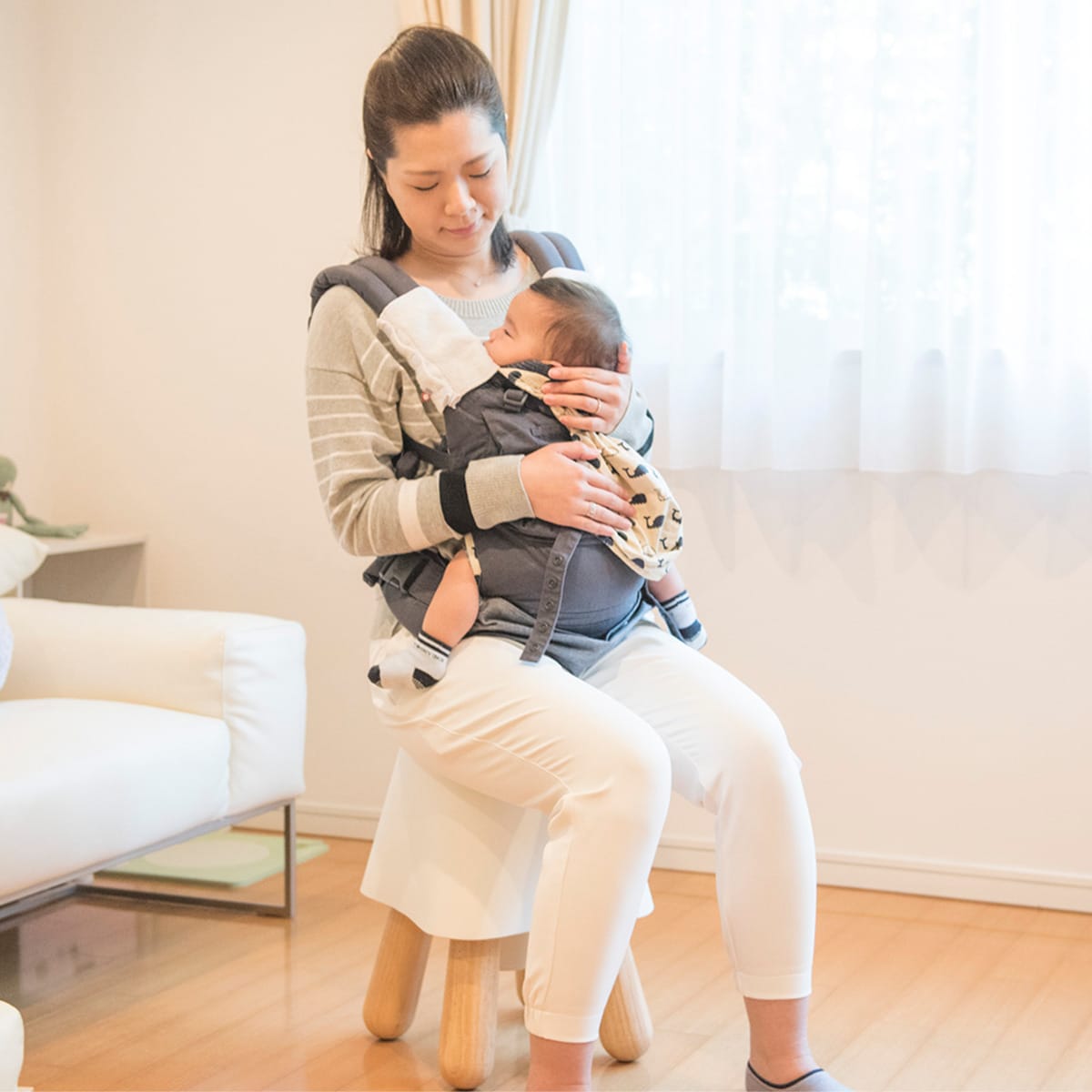 寝かしつけを助けるLaLaCoチェア 　メーカー直送・