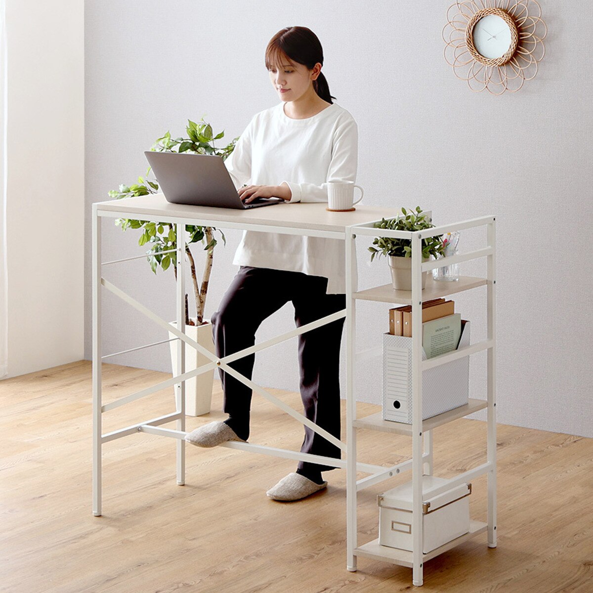 さわやかな足掛けスタンディングデスク (WW)　 【メーカー直送・】