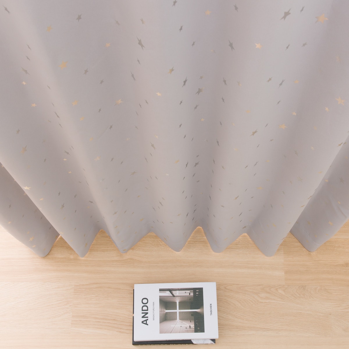 遮光ドレープカーテン（ステラ グレー）  デコホーム