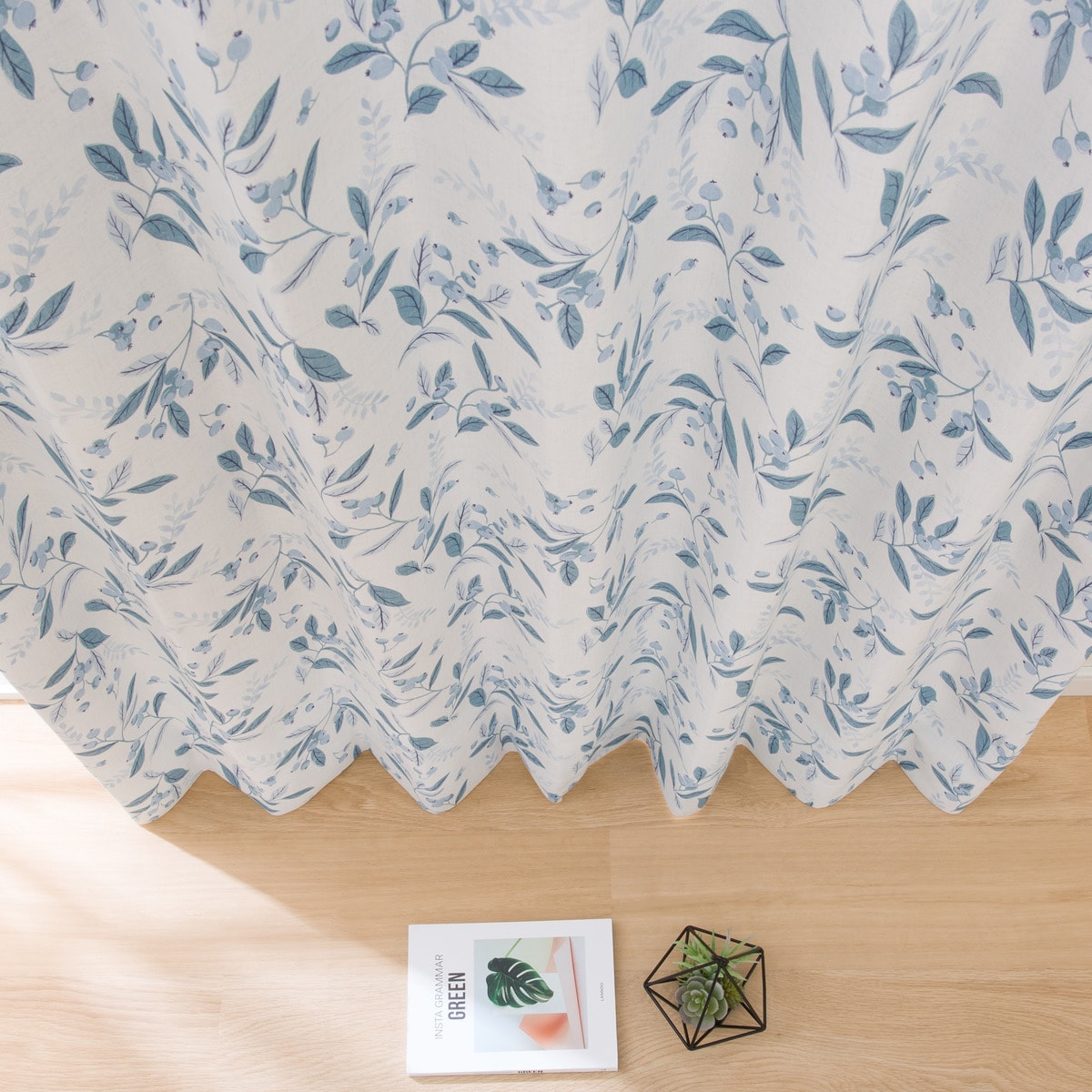 遮光ドレープカーテン (DH81 ブルー)   デコホーム