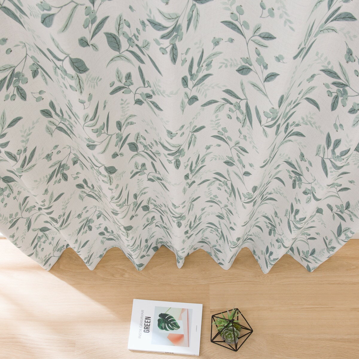 遮光ドレープカーテン (DH81 グリーン)   デコホーム