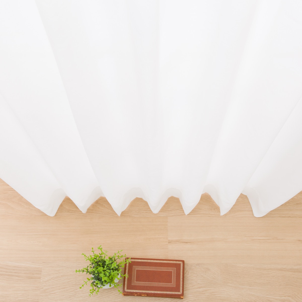 昼　外から見えにくい遮熱レースカーテン（ボイル DH55）  デコホーム