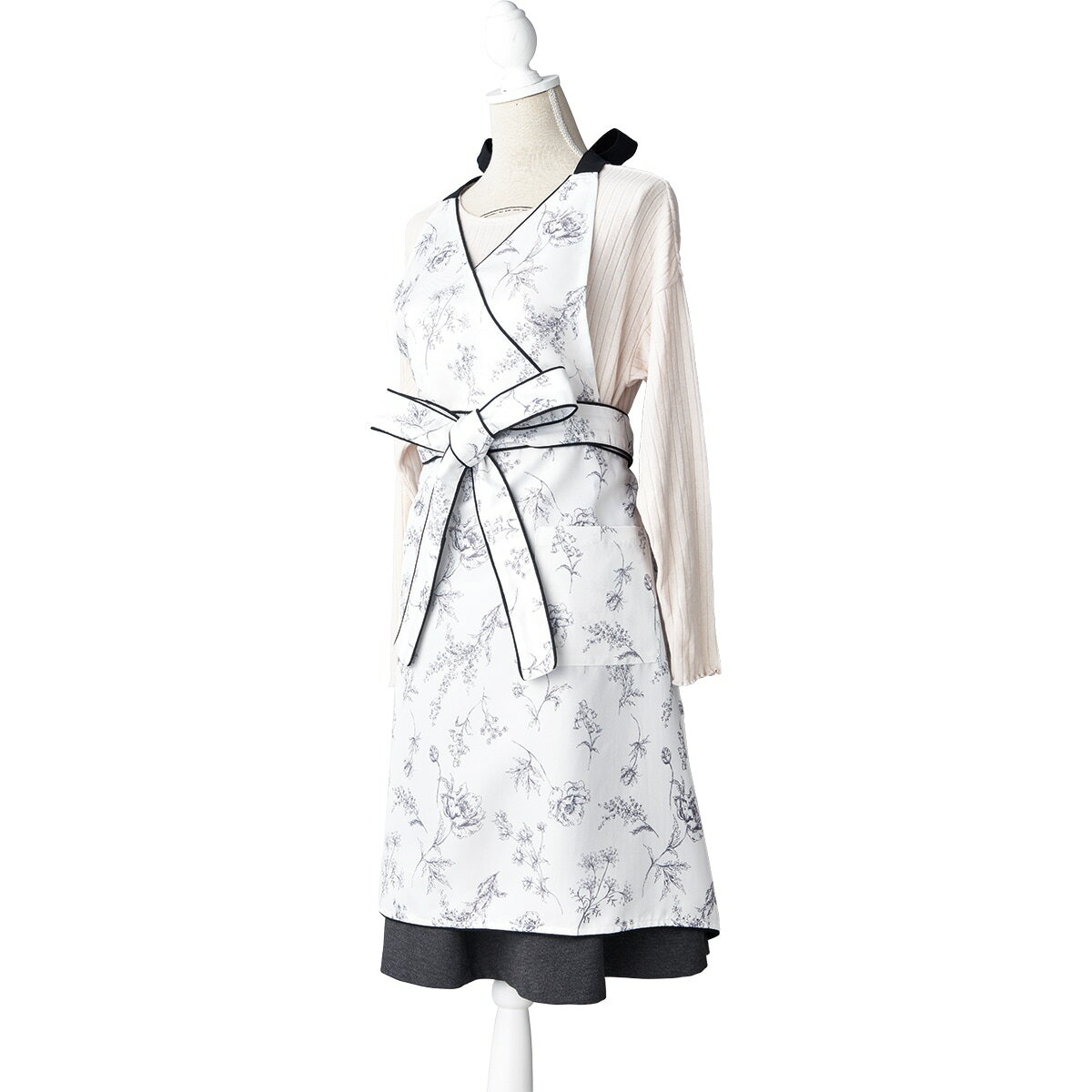 エプロン(BW花ラインアート柄)  デコホーム