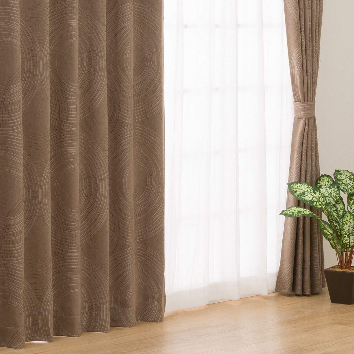 裏地付き 遮光1級・遮熱カーテン(RK001 ブラウン）