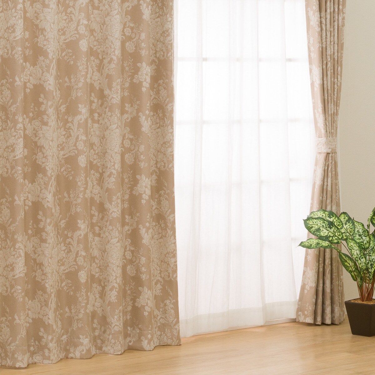 裏地付き 遮光2級・遮熱カーテン(RK005 ブラウン）