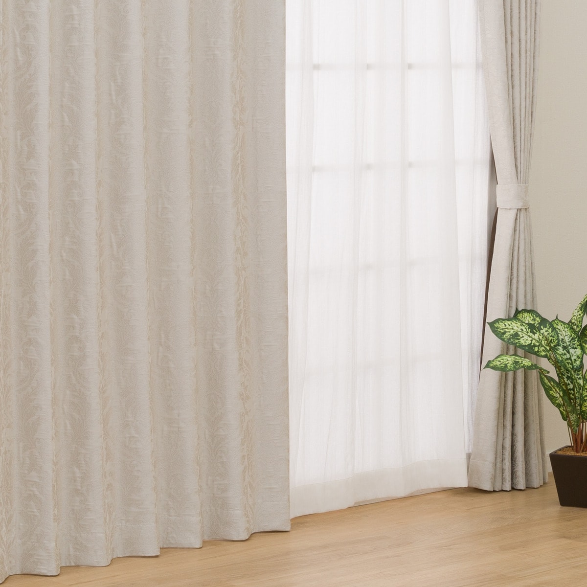 遮光2級・遮熱カーテン(RK009）