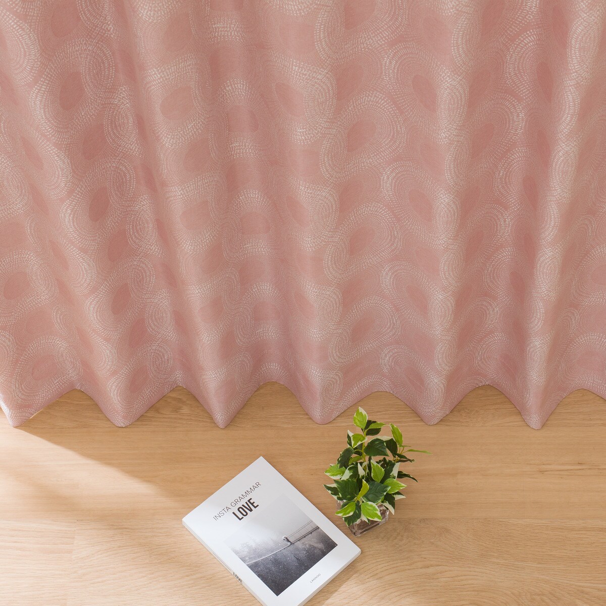 裏地付き遮光2級・遮熱カーテン(PK002 ローズ)