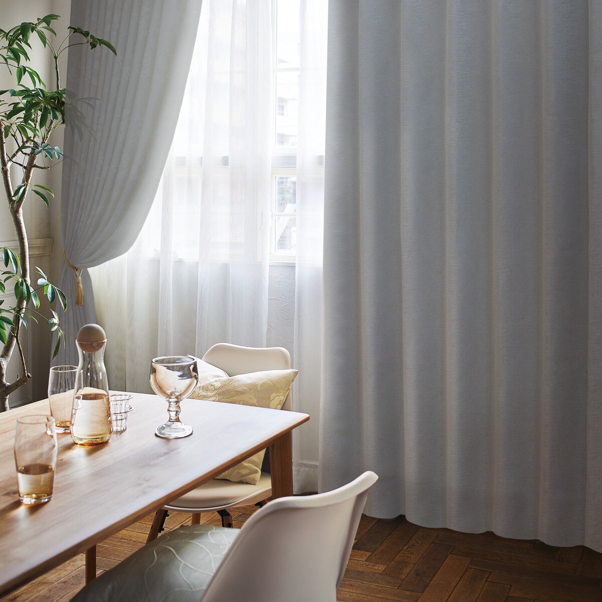 遮光2級・遮熱カーテン(PK020 グレー)