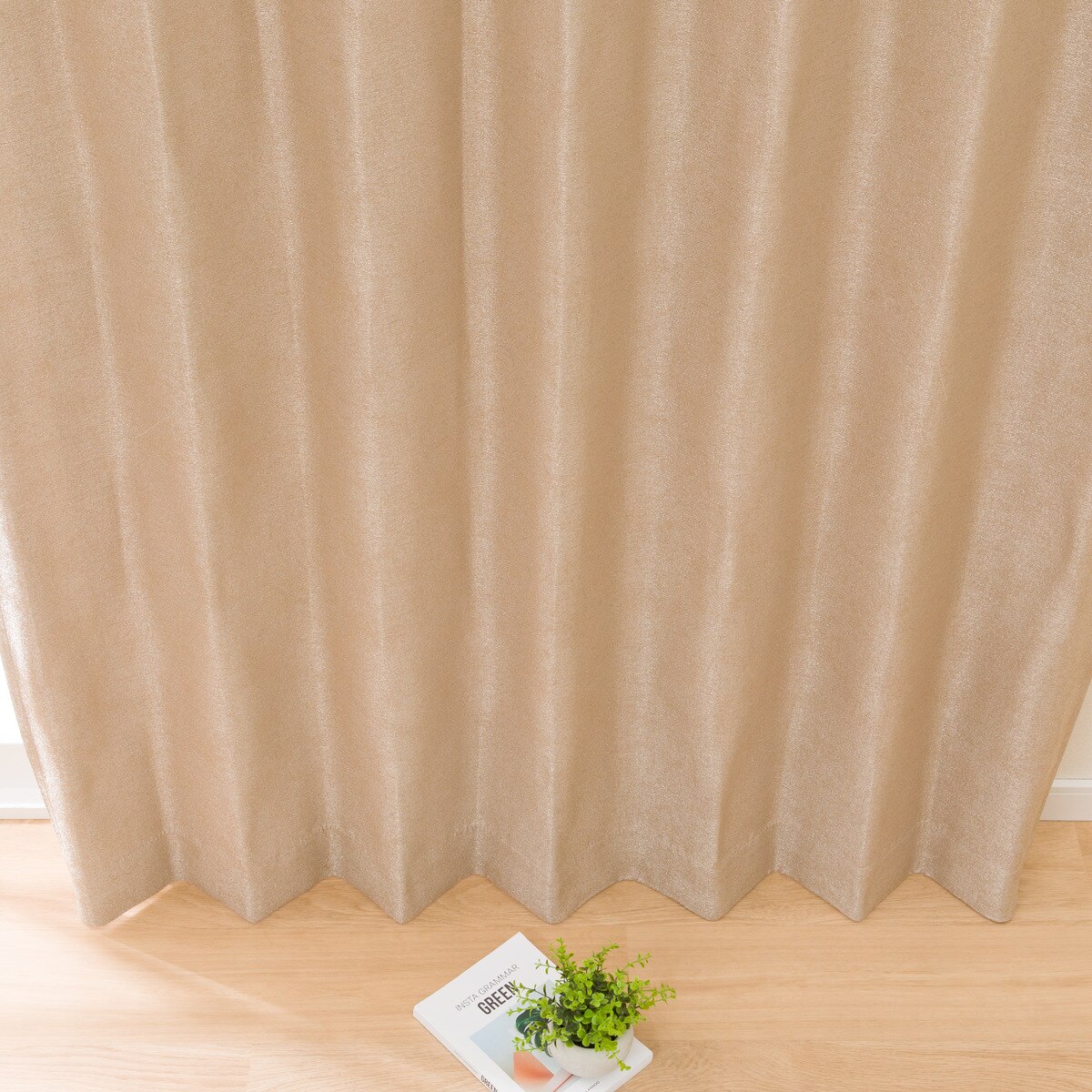 遮光2級・遮熱カーテン(RK023 ベージュ)