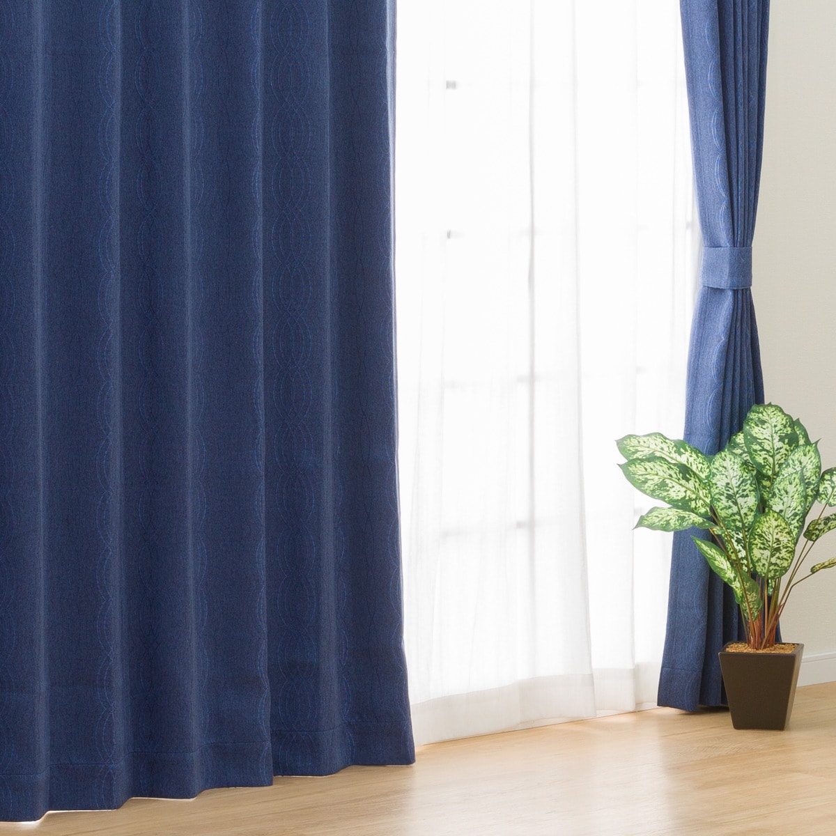 遮光1級・遮熱カーテン (RD055 ネイビー)