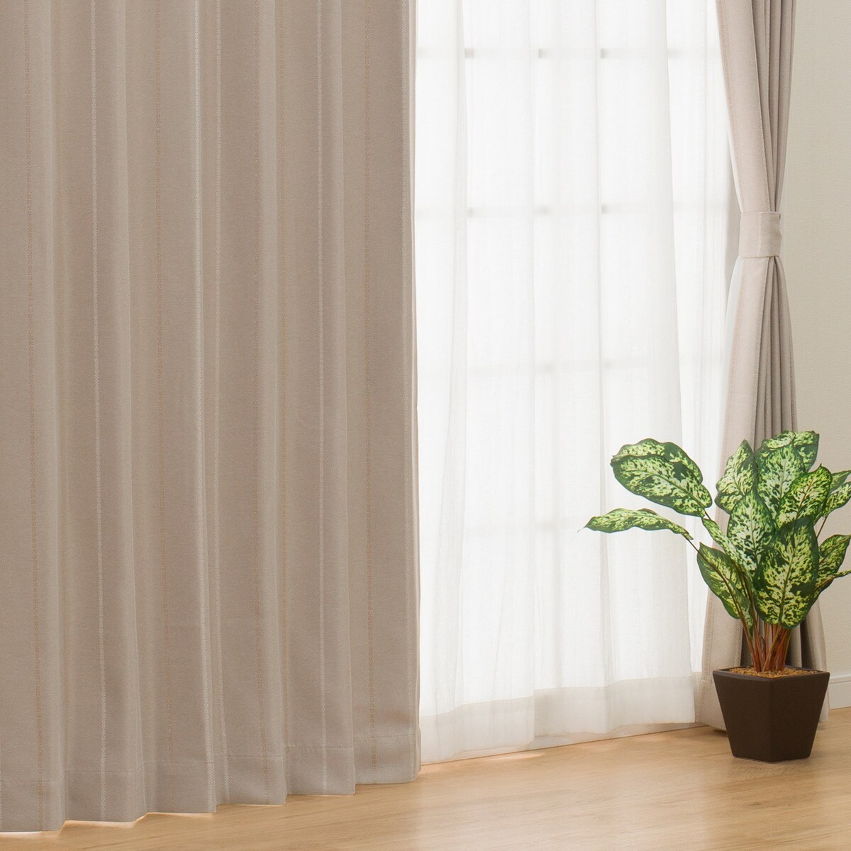 遮光2級カーテン(RD027 ベージュ)