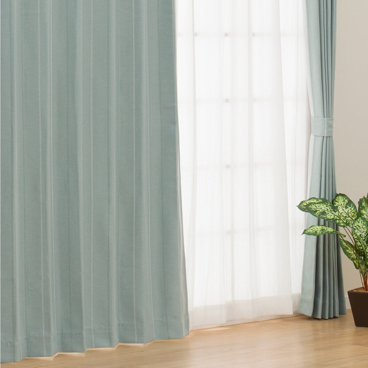 遮光2級カーテン(RD027 グリーン)