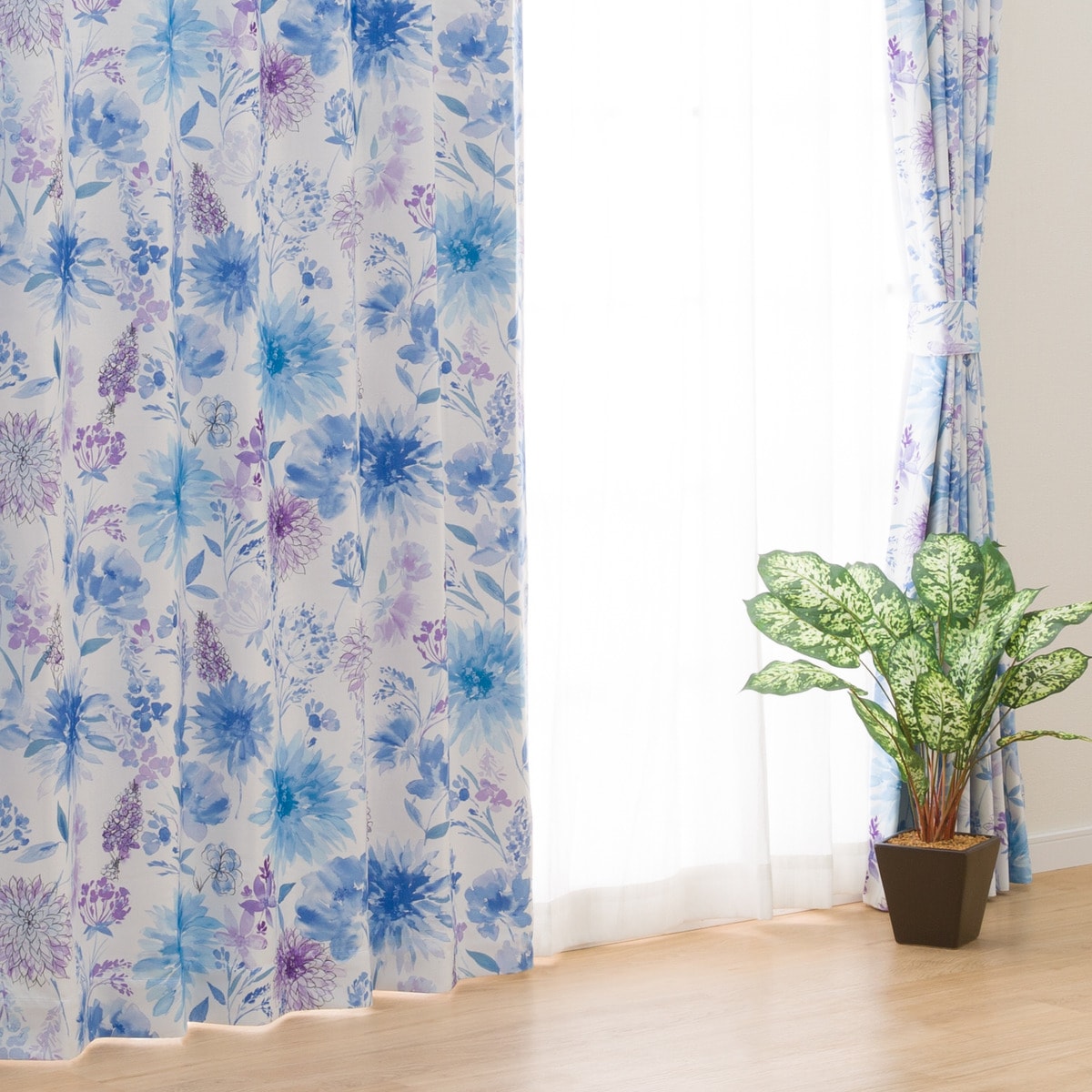 遮光2級・遮熱カーテン (RD046 ブルー)