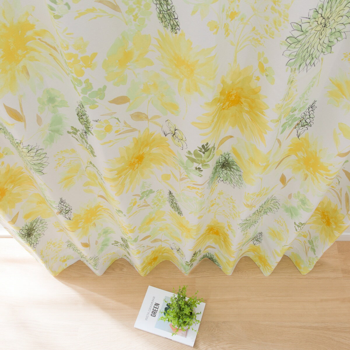 遮光2級・遮熱カーテン (RD046 イエローグリーン)