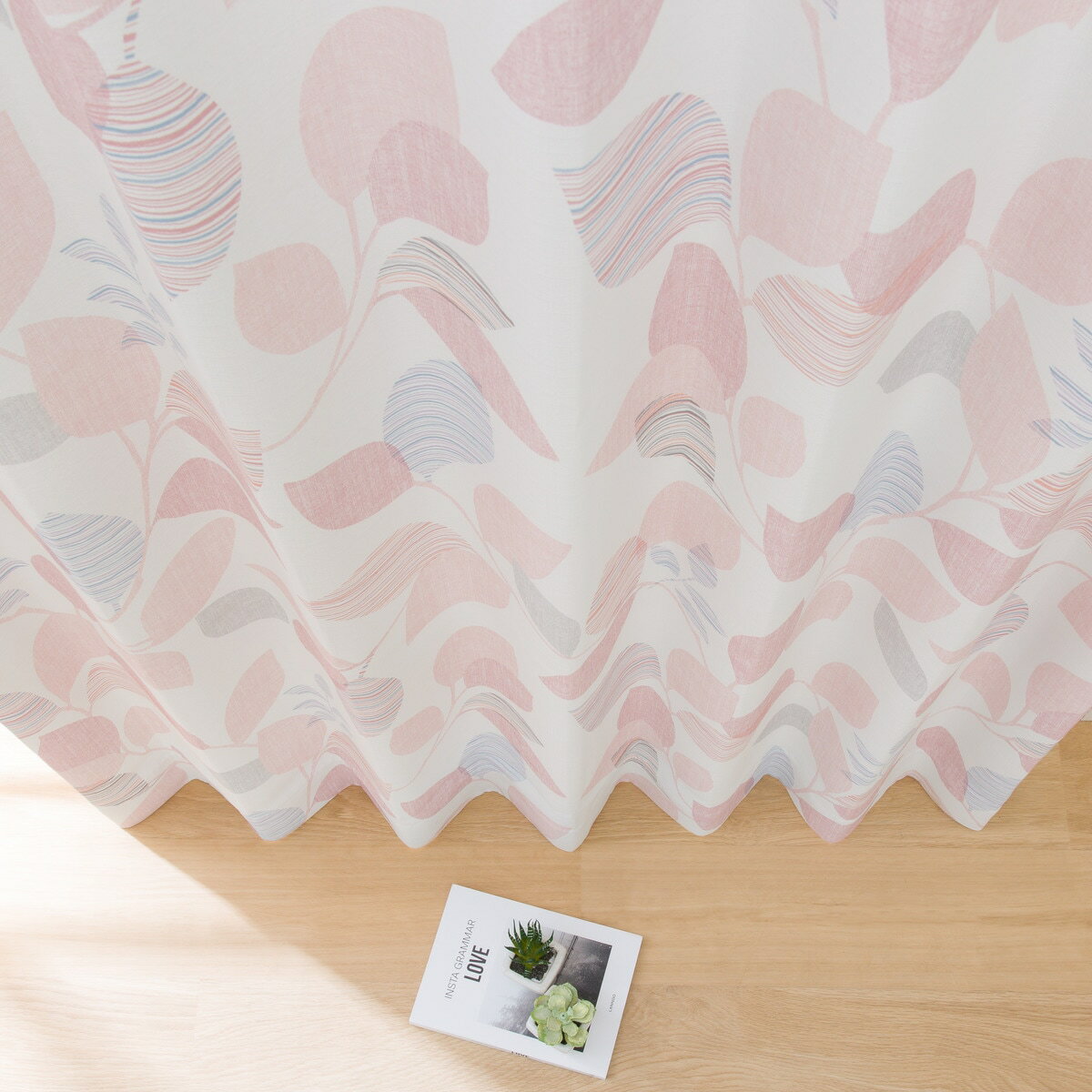 遮光2級・遮熱カーテン (フェンリル ローズ)