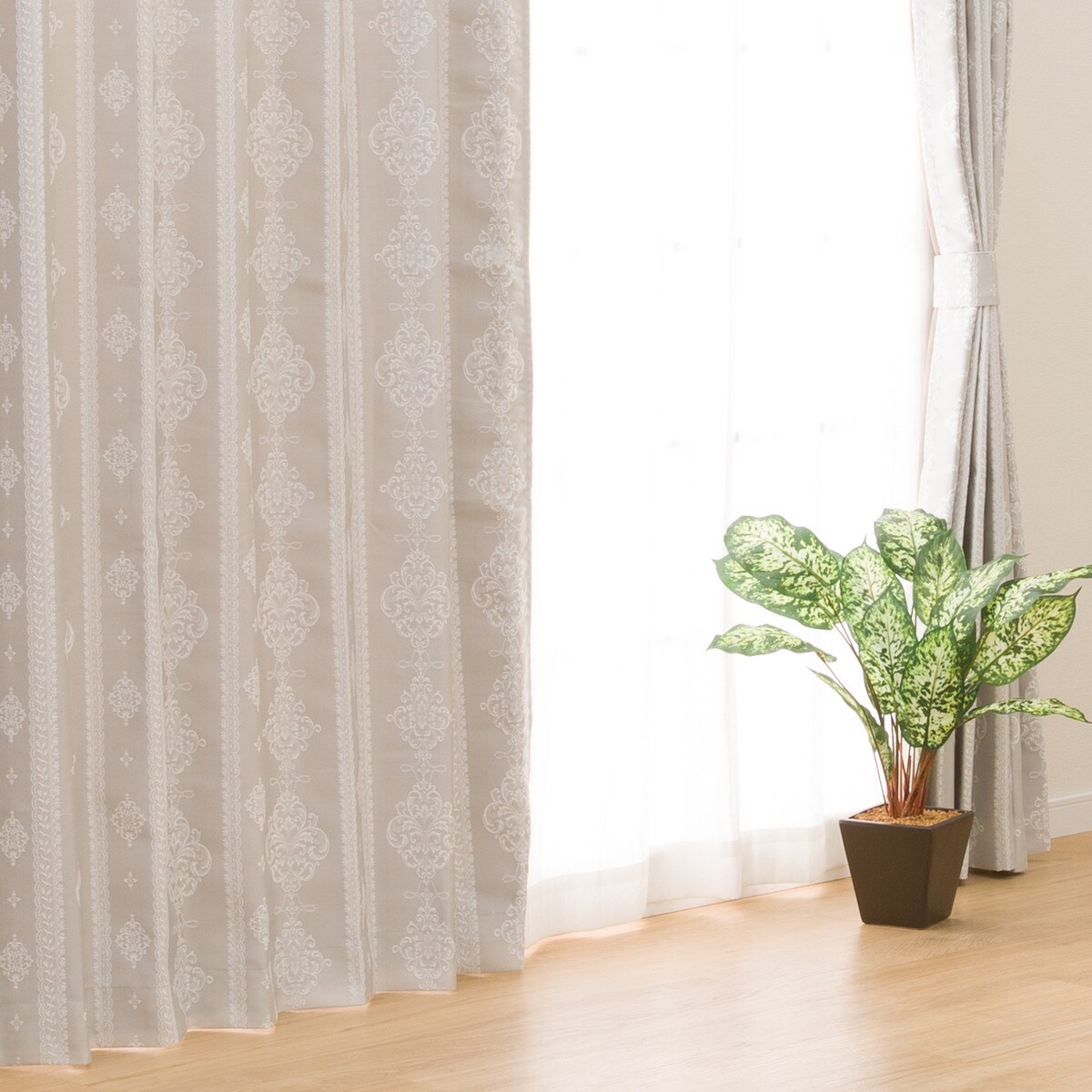 裏地付き遮光2級・遮熱カーテン (RD038 グレー)