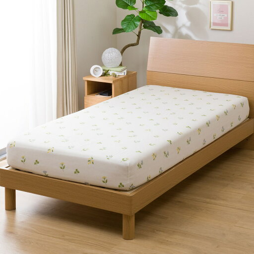 ニトリのマルチすっぽりシーツ セミダブル(リーフ CS2330SD)   【1年保証】(布団・寝具)