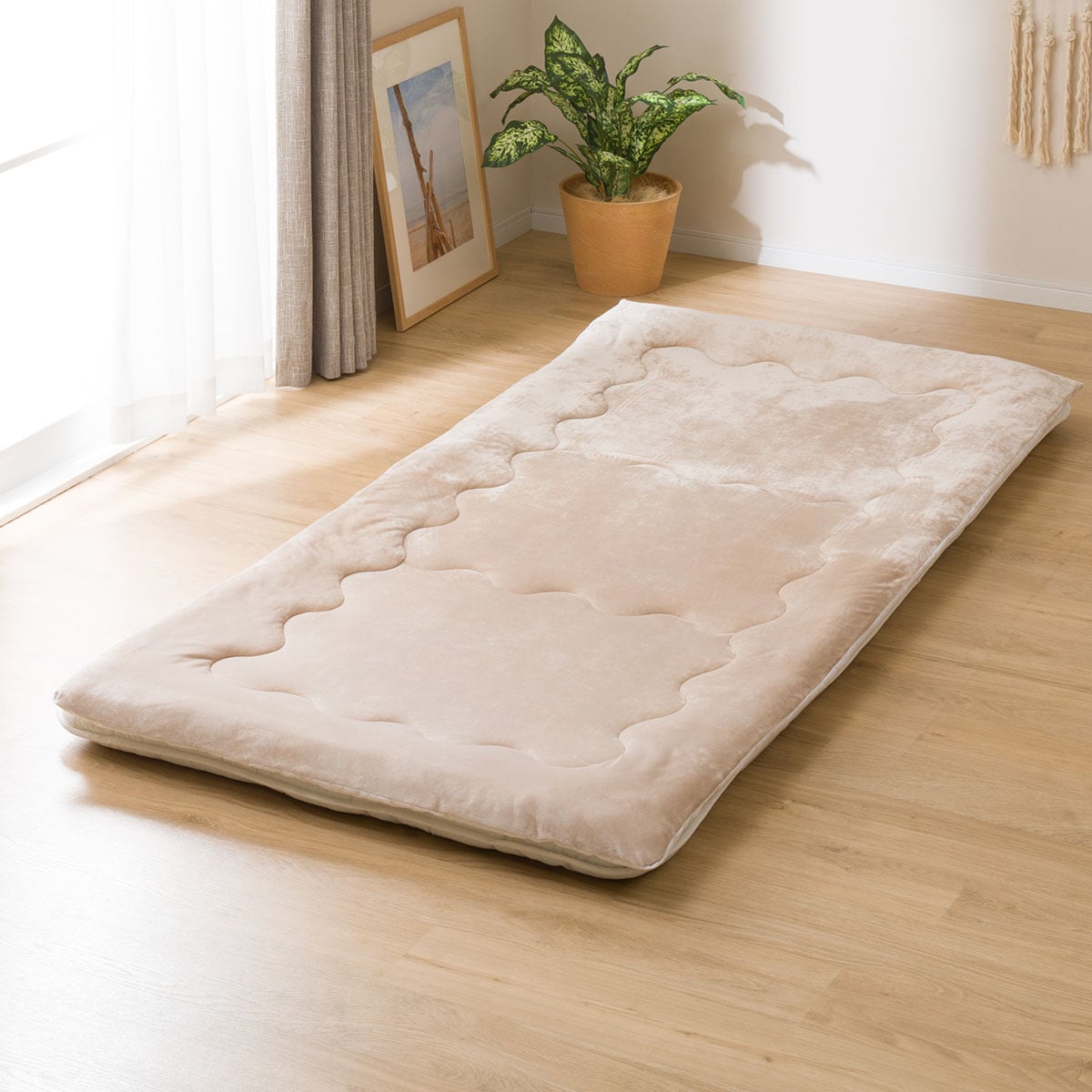 置くだけ簡単！ズレにくいしっとり敷きパッド　セミダブル(シットリタッチiBE SD)   【1年保証】