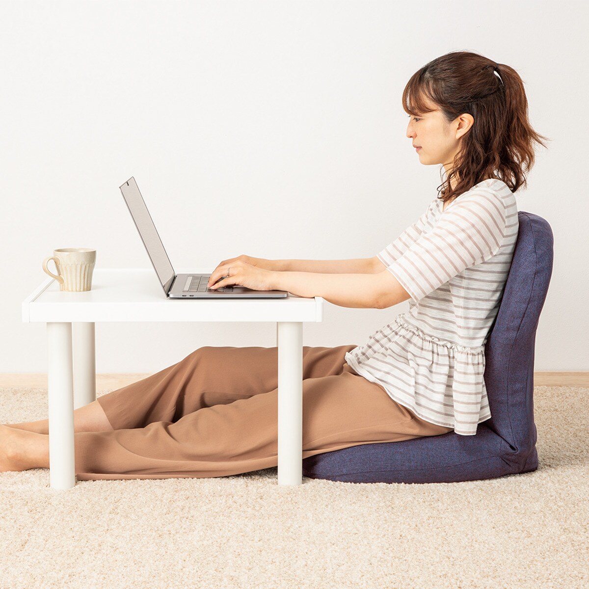 在宅ワーク用座椅子 (LC-B02 DBL)