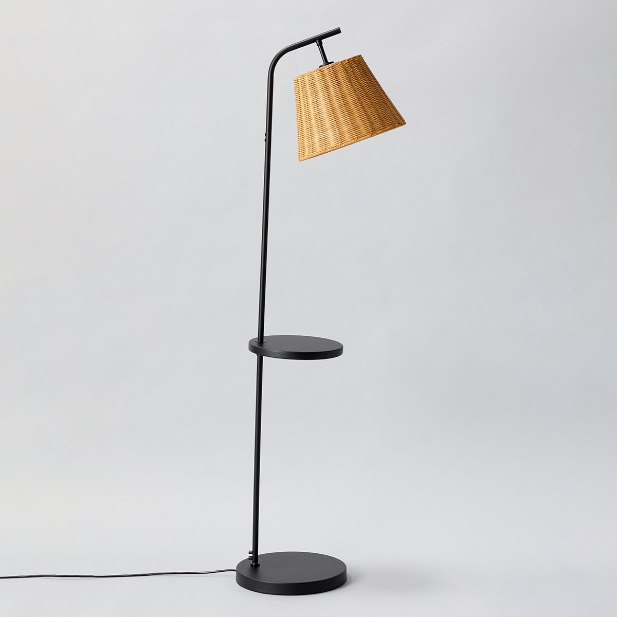 ラタンシェードフロアランプ ANM (Living in Comfort)