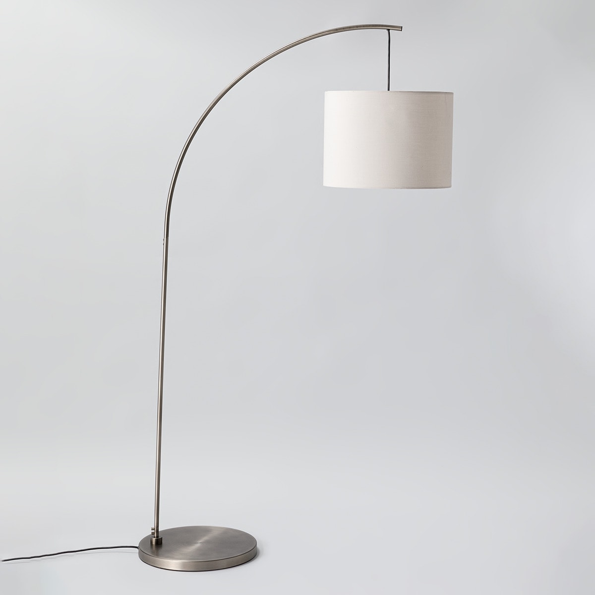 アーチ型フロアランプ ACM (Living in Comfort)