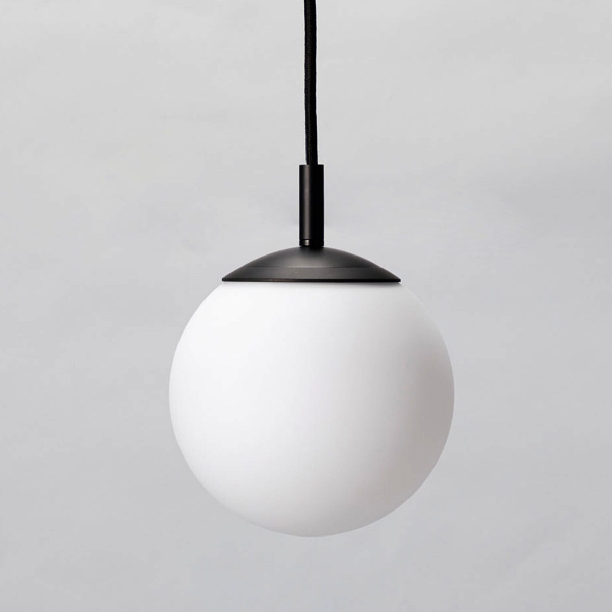 フロストガラスペンダントライト 1灯 ASM (Living in Comfort)