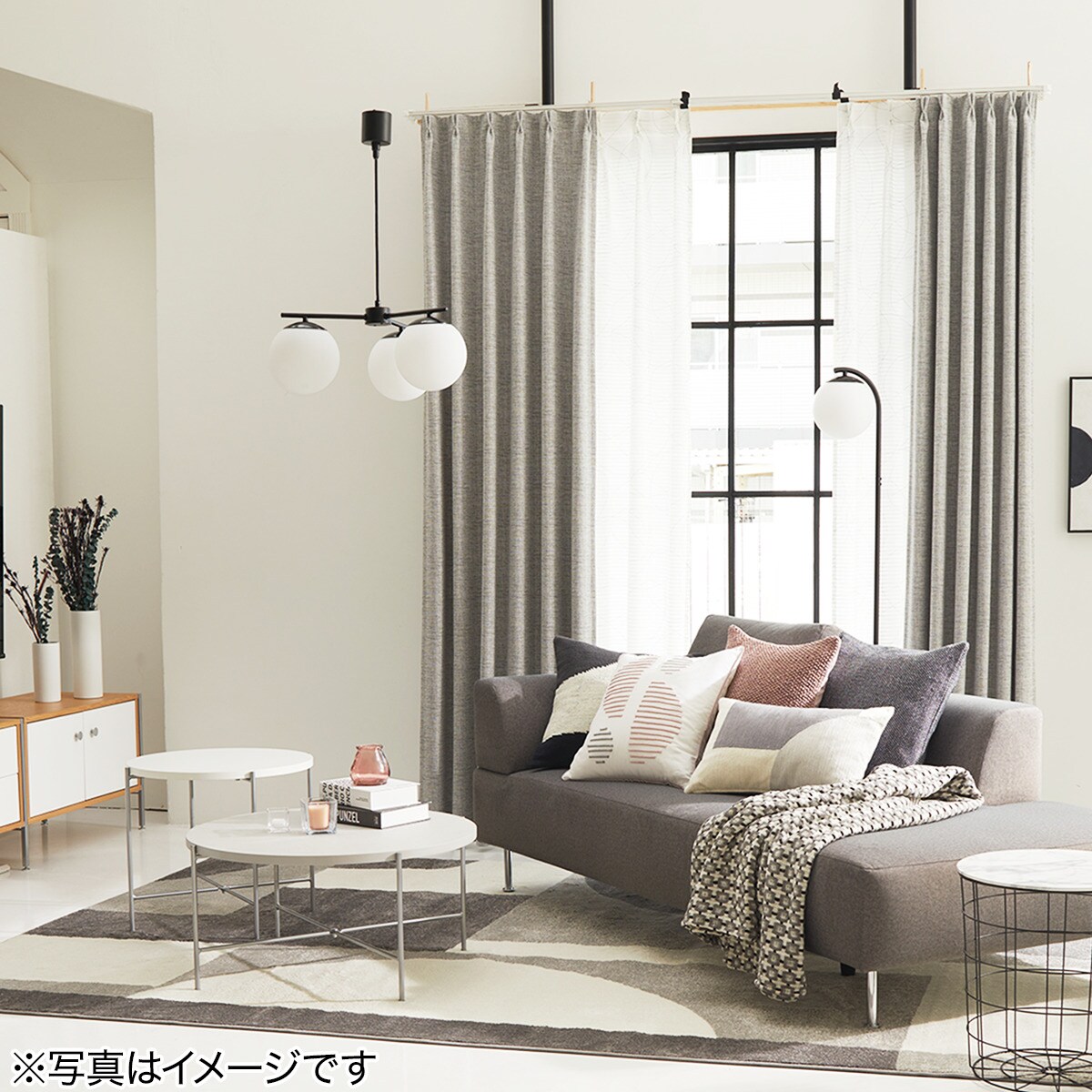 フロストガラスペンダントライト 3灯 ASM (Living in Comfort)