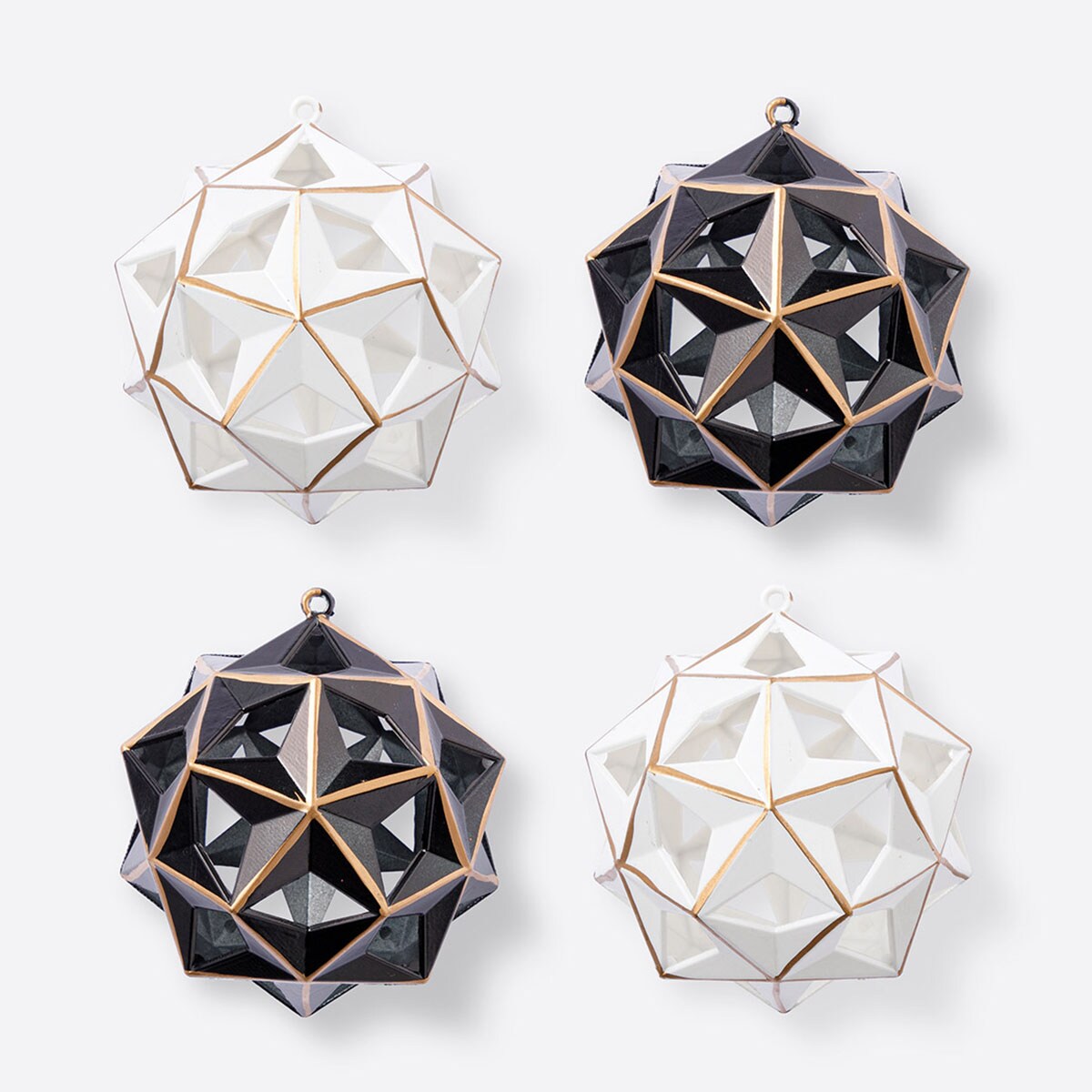 ボール4P(バナー ホワイト/ゴールド n3KR)　ニトリ