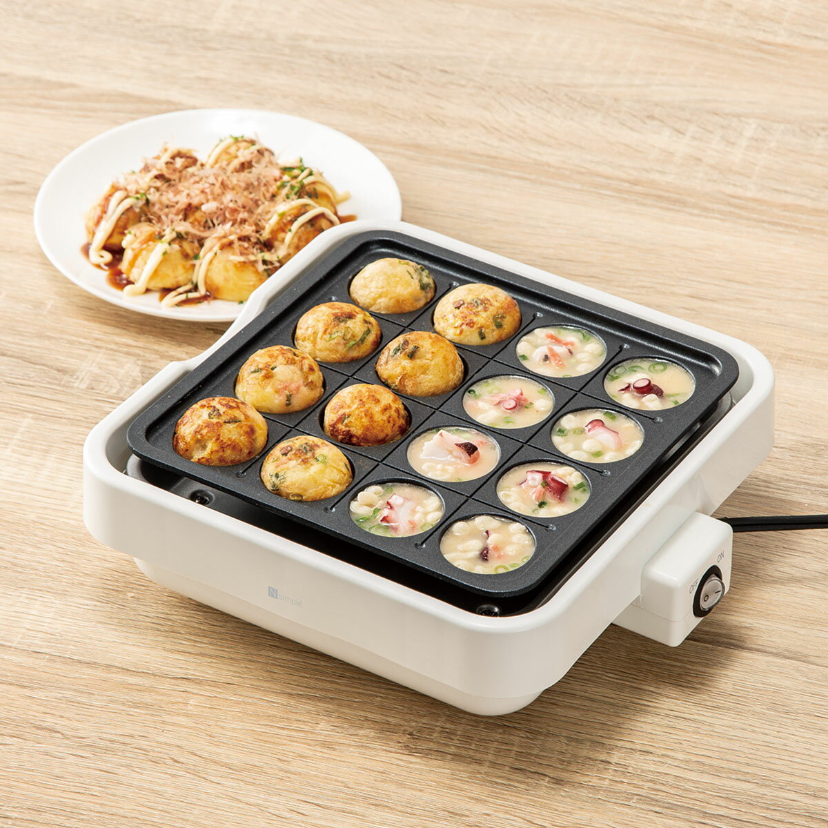 ニトリ『電気たこ焼きメーカー（LD2S04）』