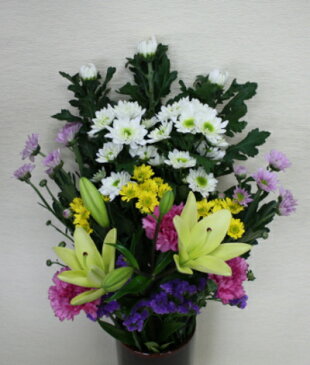 【送料無料】新盆 お供え 花 お悔やみ 花束 枕花 命日 法事 仏花 花 菊 ユリ フラワー 楽天 白 お彼岸 お盆 花 盆花 即日 送料込【画像配信】供花束 P■お供え花束■