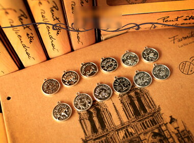 【メール便可】【1個入り】◆DIY 金属チャーム♪ 銀古美 アクセサリー 12星座☆【牡羊座】【牡牛座】【双子座】【蟹座】【獅子座】【乙女座】【天秤座】【蠍座】...