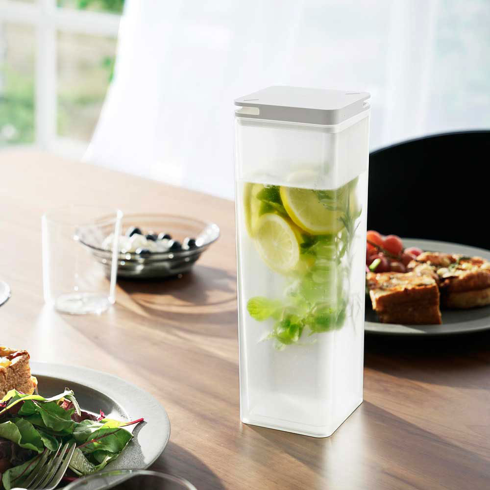 水筒 タワー 水はね防止フィルター付両方から注げる冷水筒＜tower山崎実業＞