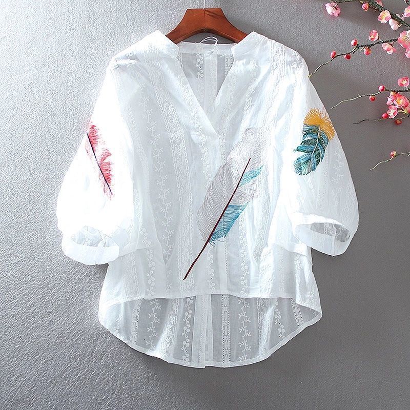 Rakuten - 【送料無料】刺繍シャツ トップス シャツ ブラウス 刺繡 ギャザースリーブ ボリュームスリーブ 5分袖 七分袖 レギュラーカラー チュニック レディース カジュアル きれいめ 体型カバー ゆったり 花柄 春 夏 ホワイト 白シャツ 大人