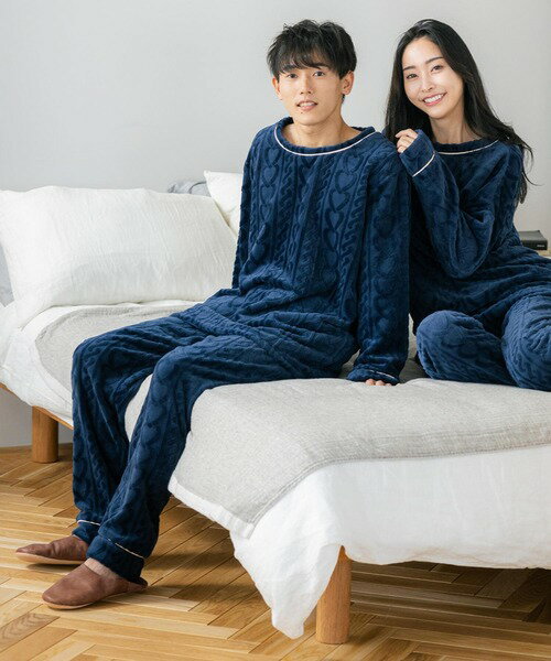 パジャマ ふんわり軽くて暖かいmemory fleece (メモリーフリース)さっと被れるプルオーバー 「メモリーフリース」 パーカー上下セット メン
