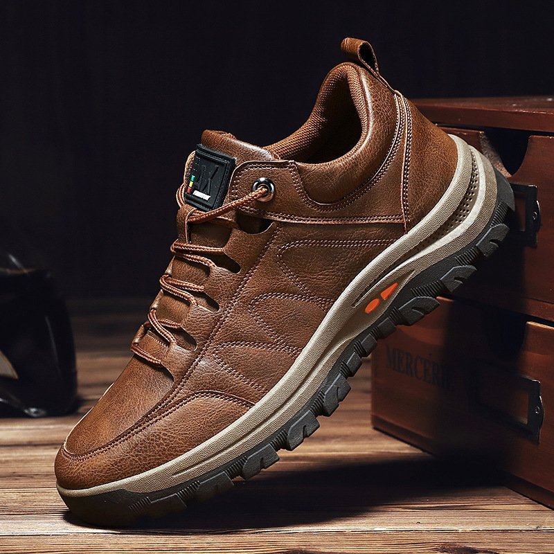 トレッキングシューズメンズ アウトドアシューズ ハイキングシューズ ウォーキングシューズ遠足靴 レザー スリッポン 登山靴 通気性 防滑耐磨耗 裏起毛 ブラウン