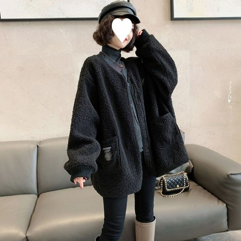 子羊の毛のコート女性の秋冬服2023新型韓国版ゆったり痩せて見えるヨーロッパ品の大型サイズ保温子羊の毛のコート