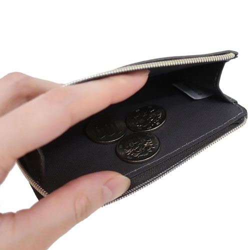 NOBUMARUの【メール便送料無料】[217758]マルチパスケース スヌーピー/What fun 通勤 通学 定期入れ カード PEANUTS カミオジャパン｜アングル3