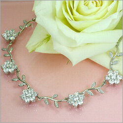 【57%OFF】SVキュービック　フラワーネックレス◇TBS『世界バリバリ☆バリュー』使用◇【0626祭...